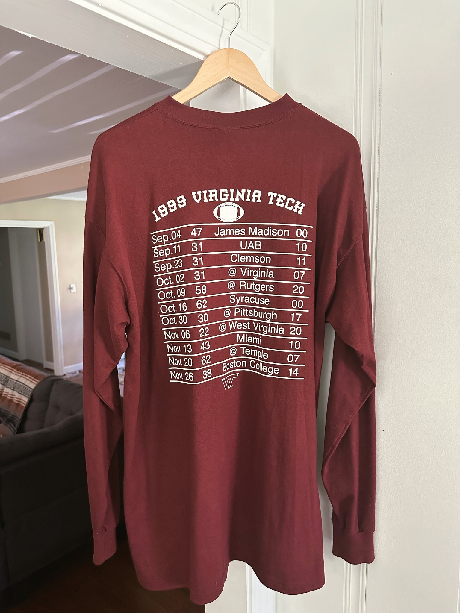 Vtg Virginia Tech Long Sleeve (XL)
