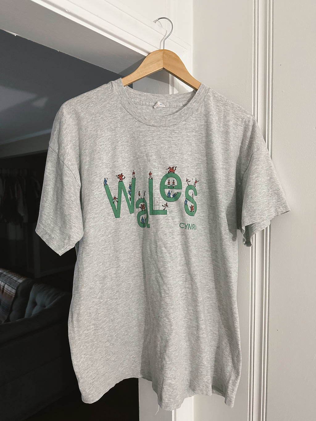 Vtg Wales T-Shirt (XL)