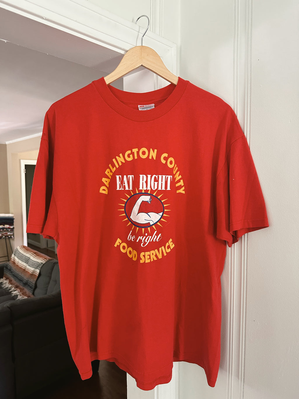 VTG DARLINGTON FOOD SERVICES T-SHIRT (XL)